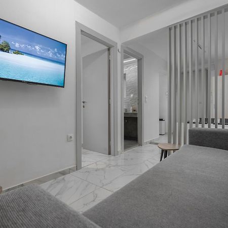 Premium Jacuzzi Suite At The City Center, By Aqua Platinum Tesalonika Bagian luar foto